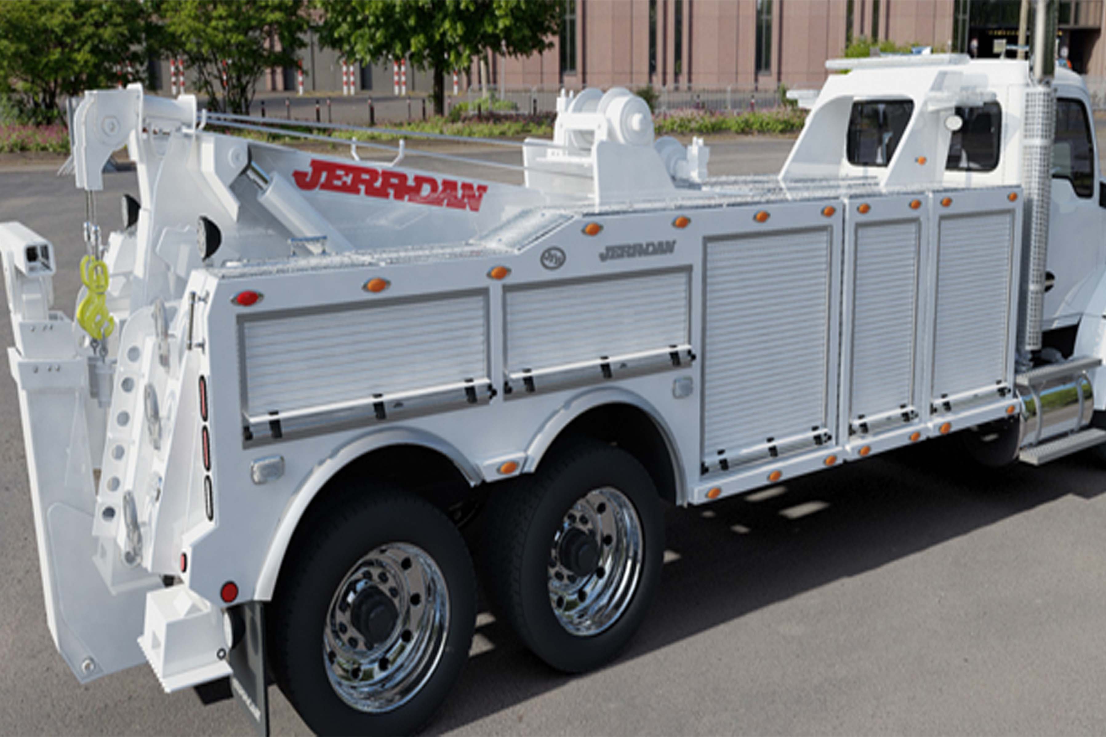 Jerr-Dan 35 Ton Integrated Heavy Duty Wrecker JFB Body | Eastern Wrecker Sales Inc