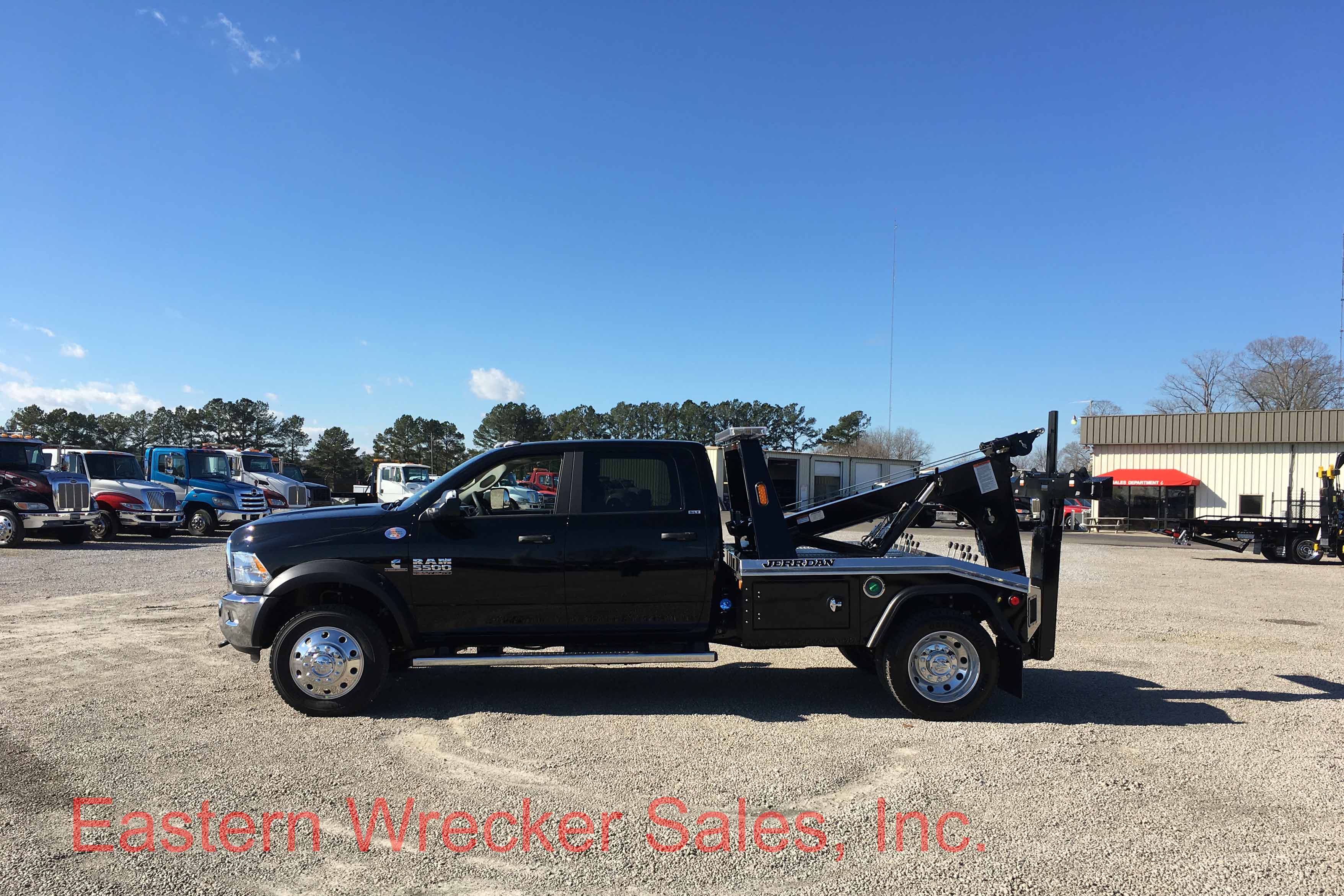 2017 Dodge 5500 Quad Cab 4X4 with JerrDan MPL40 SelfLoading Wrecker