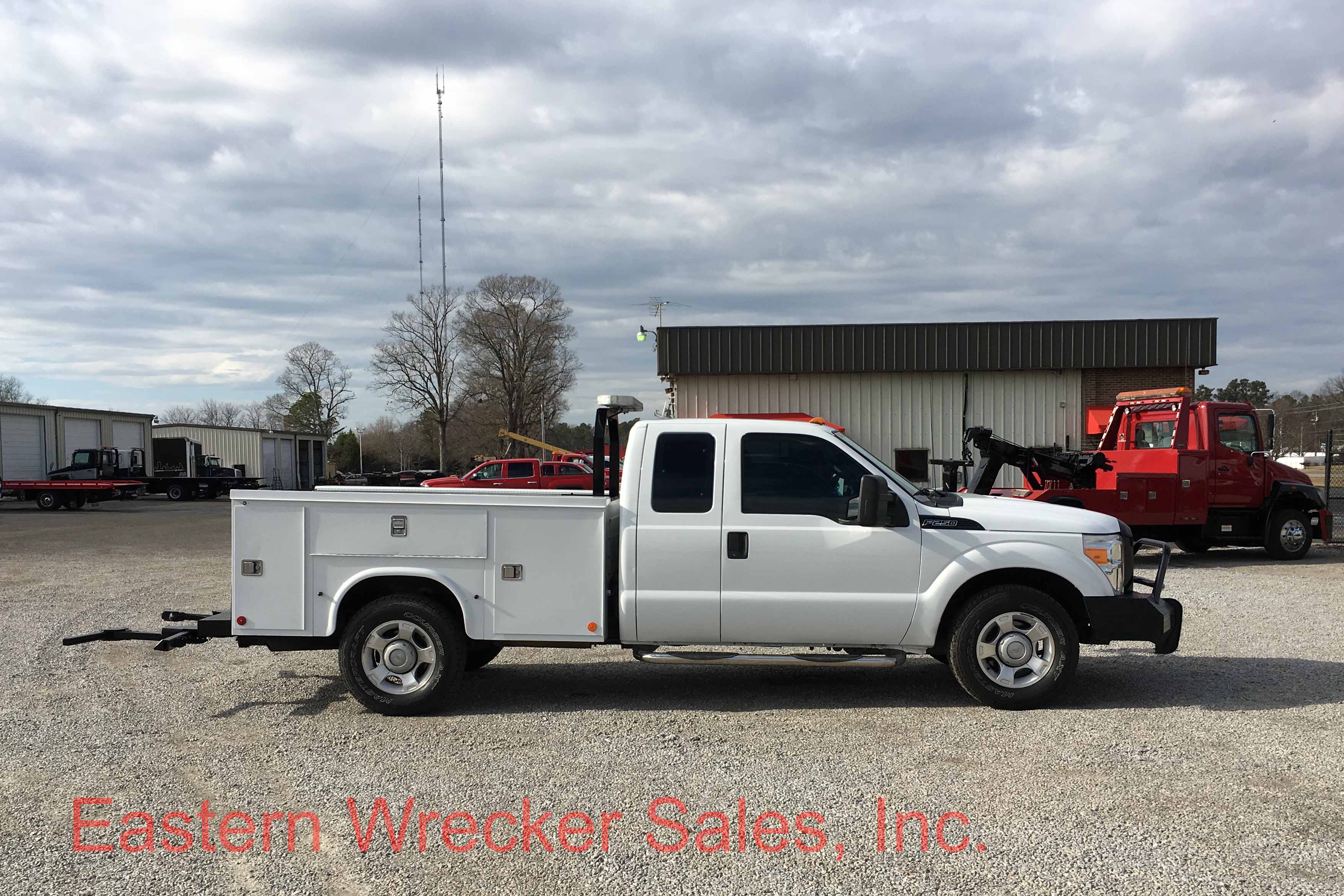 2012 Ford F250 XL Extended Cab with a Knapheide Utility Service Body