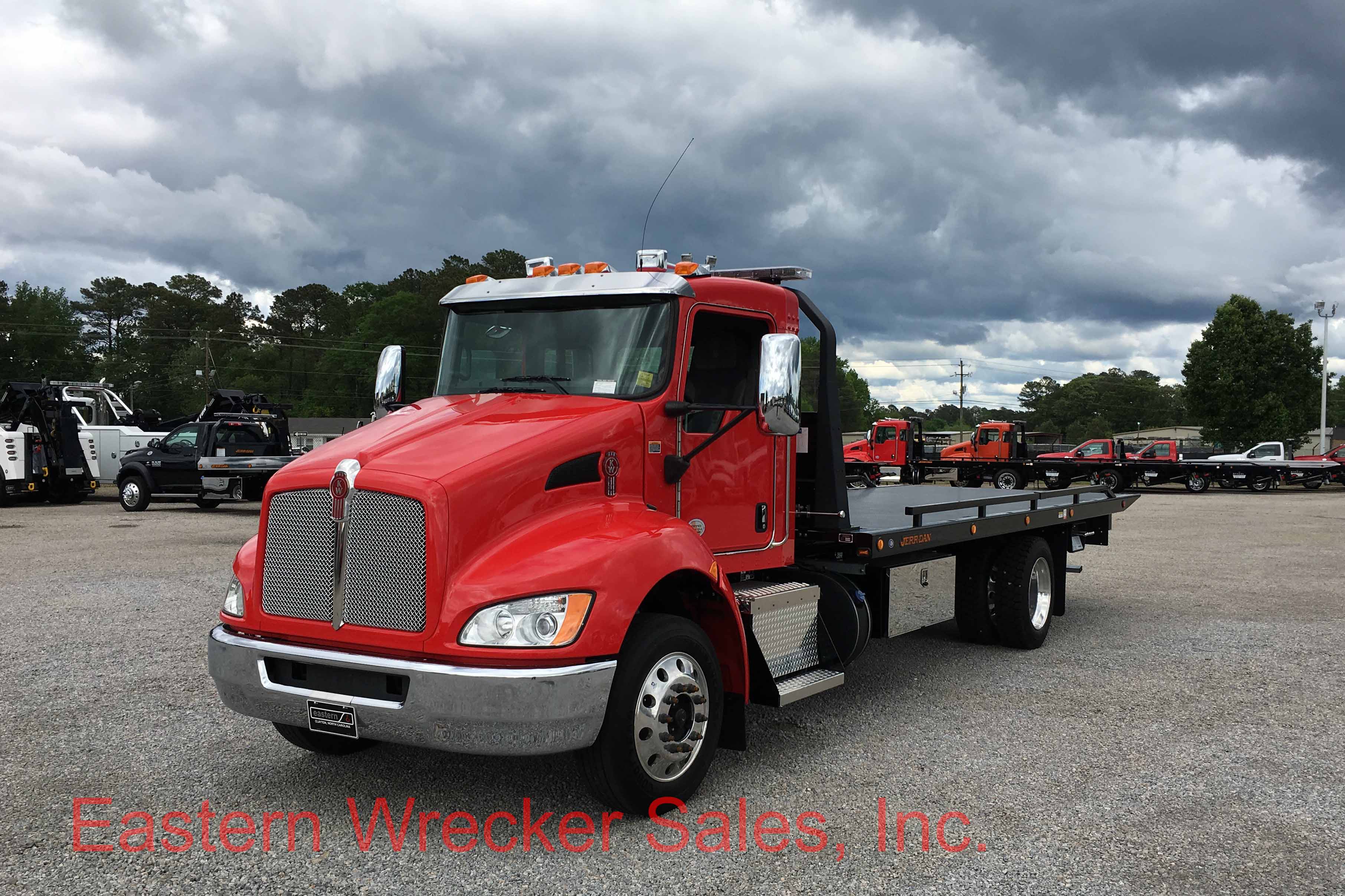 2018 Kenworth T270 with JerrDan 22' Steel 6 Ton Low Profile Car