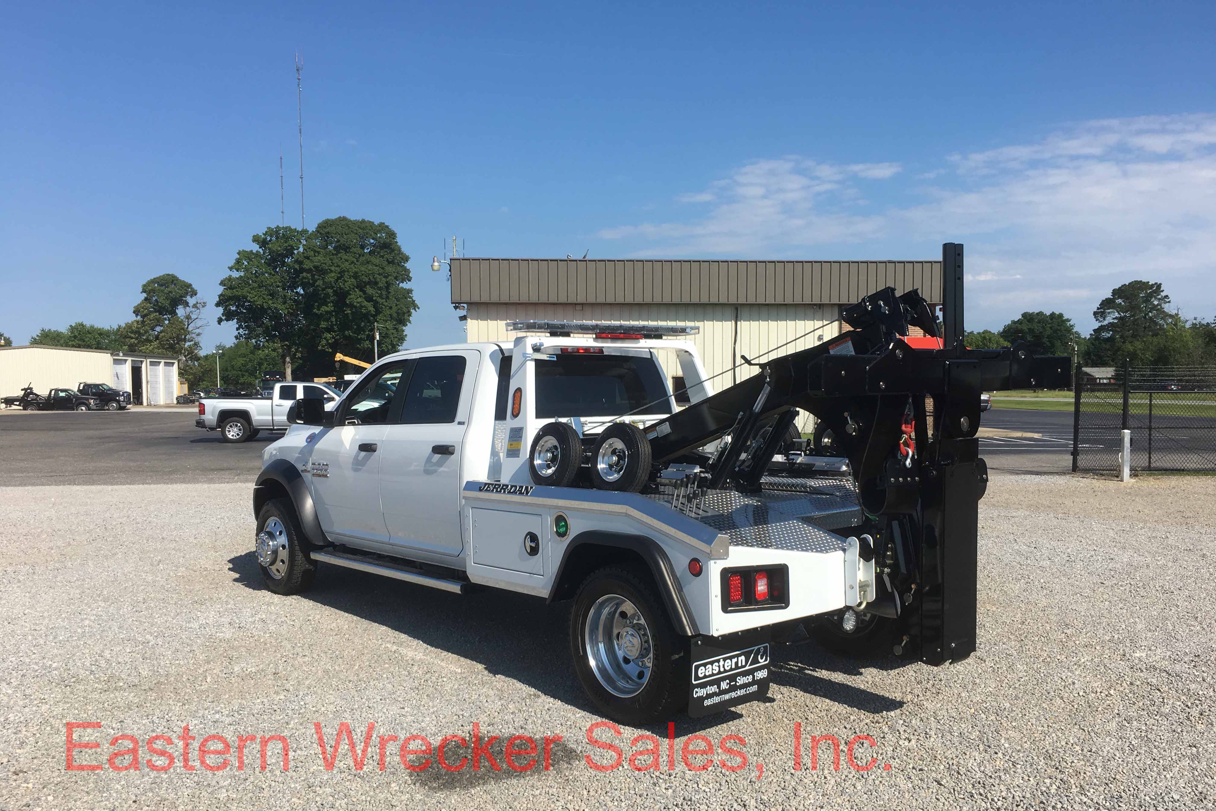 d4109_rear_ds_2017_dodge_quad_cab_tow_truck_for_sale_jerr_dan_wrecker