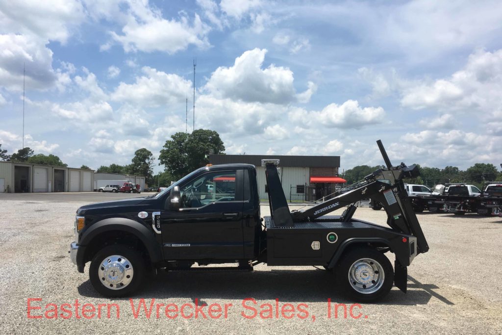 f6352_side_ds_2017_ford_f450_tow_truck_for_sale_jerr_dan_wrecker_MPL