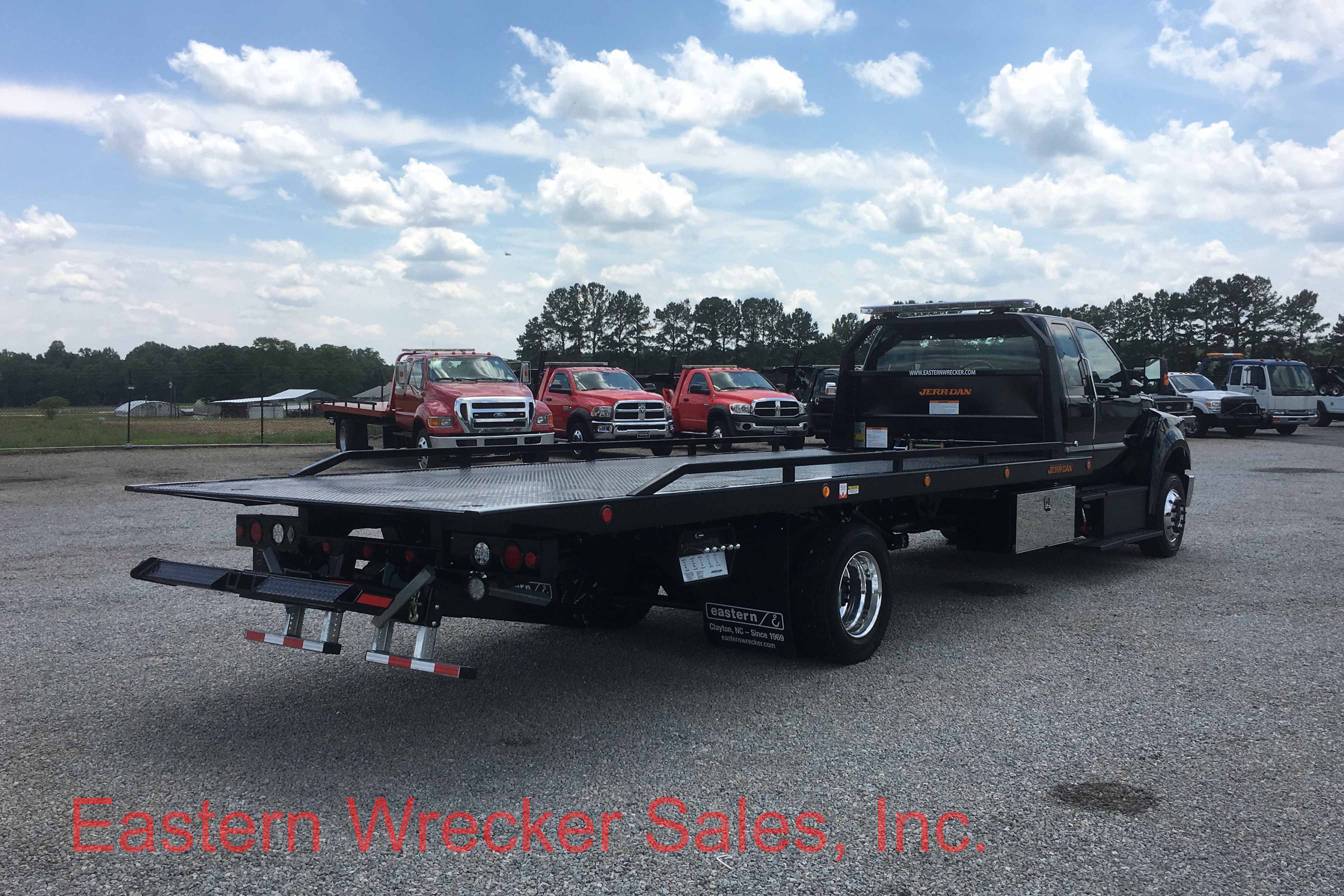 f6886_rear_ps_2017_ford_f650_tow_truck_for_sale_jerr_dan_carrier