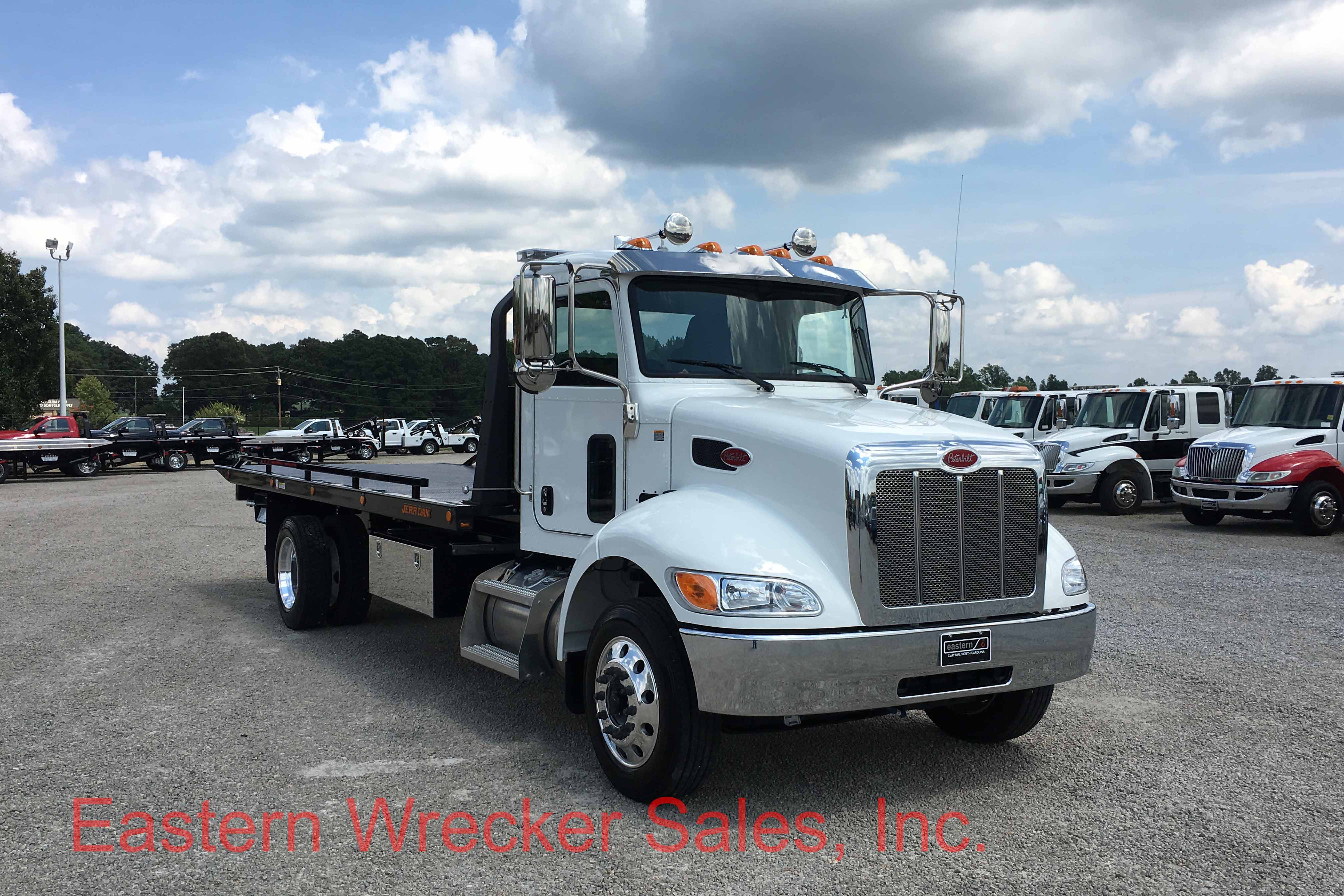 p2304_front_ps_2018_peterbilt_tow_truck_for_sale_jerr_dan_towing