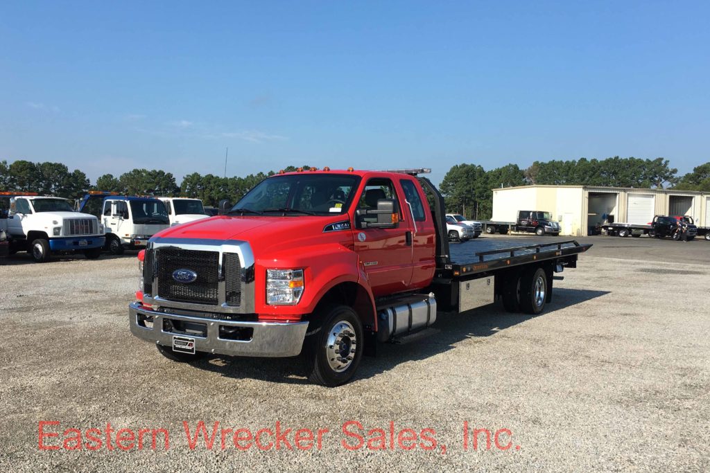 f0576_front_ds_2017_ford_f650_tow_truck_jerr_dan_car_carrier_rollback
