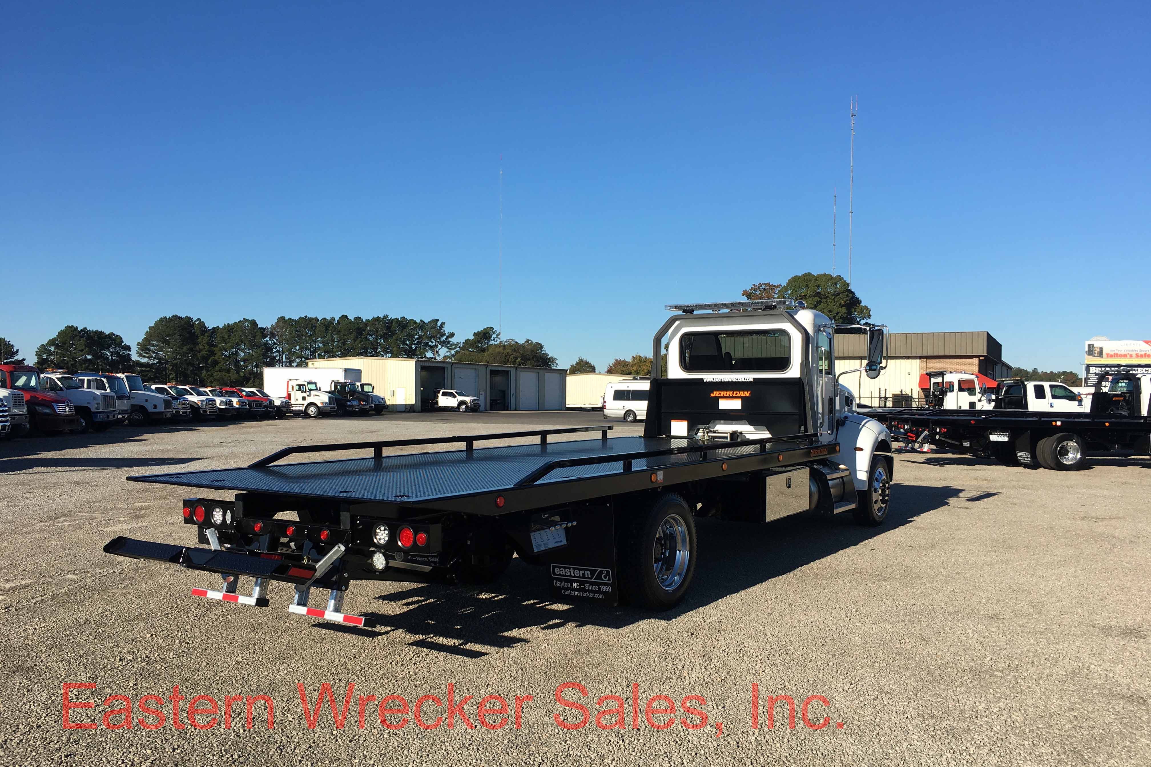 2018 Peterbilt 337 with JerrDan 22' Steel 6 Ton Low Profile Car