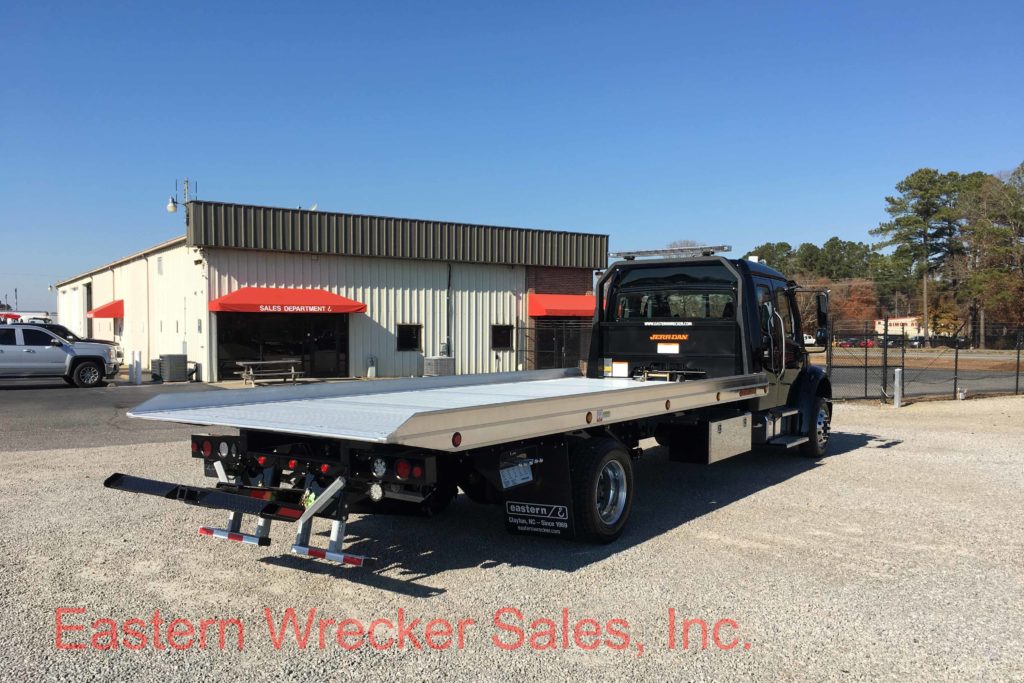 driven pull back car carrier truck