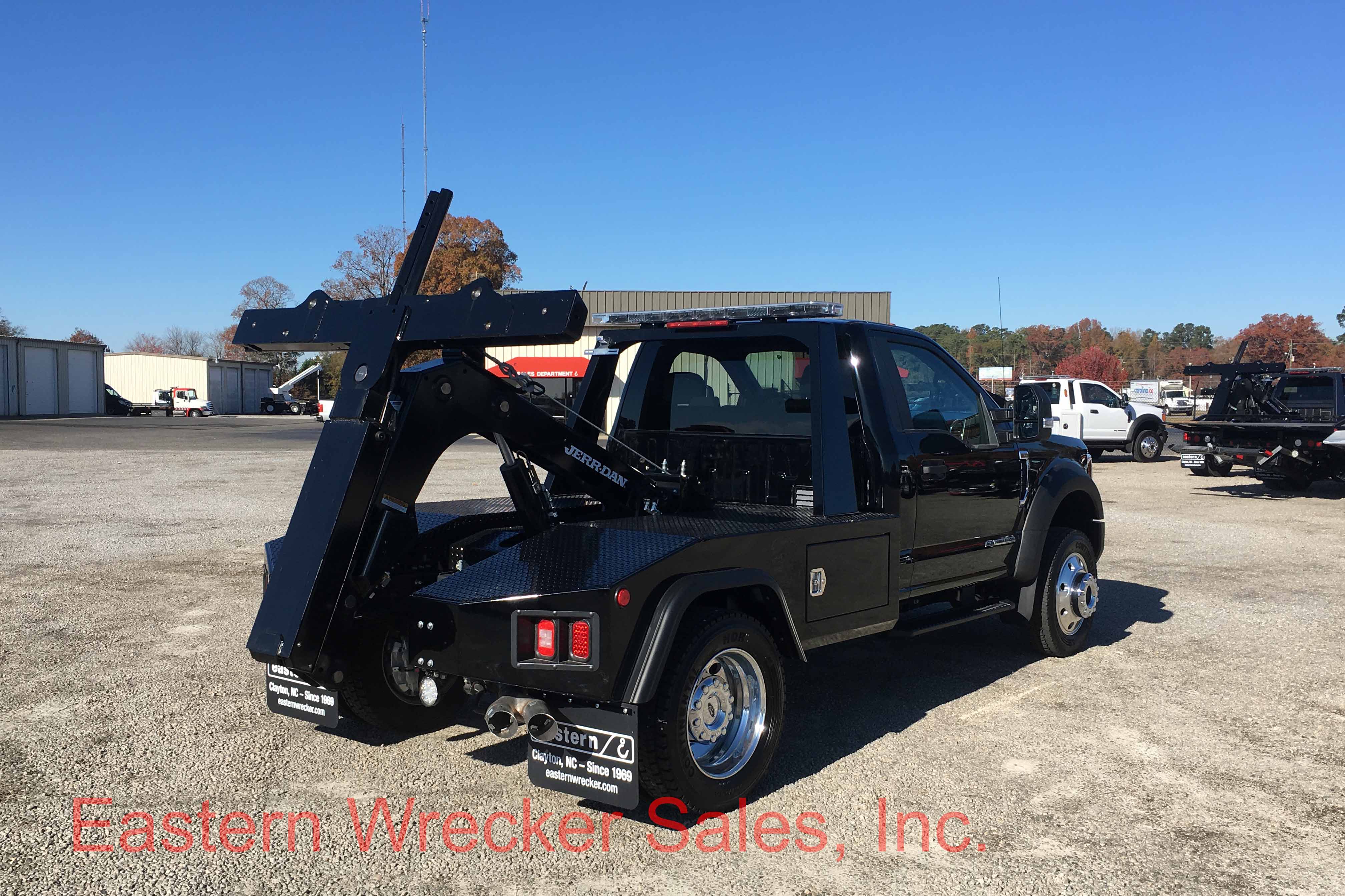 Gray S Towing Auction 4 4 Wrecker Tow Truck For Sale
