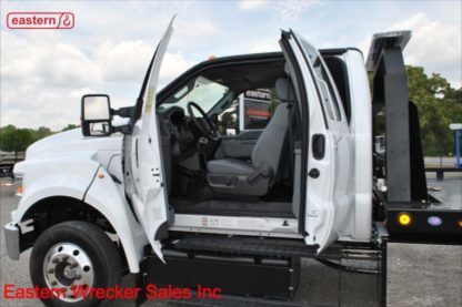 2021 Ford F650 Extended Cab, XLT, 7.3L V-8 Gas Engine, Automatic, 22ft Jerr-Dan SRR6T-WLP Steel Carrier, Stock Number F1018