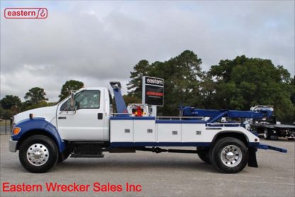 2006 Ford F750 with Holmes 552 Wrecker, Stock Number U6846