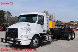 2004 Volvo with Zacklift Z303 and 30,000lb Warn Winch, Stock Number U2965