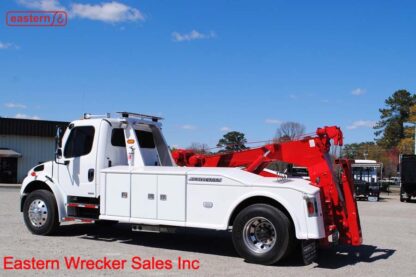 2004 Freightliner with 14-ton Jerr-Dan MDL280/110, Stock Number U9949A