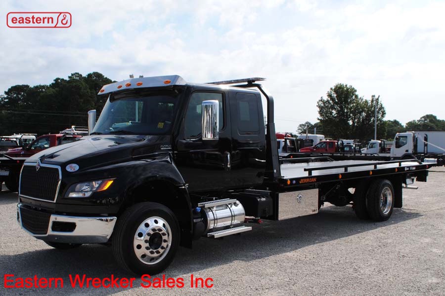 2025 International MV607 Ext Cab with 22ft Jerr-Dan SRR6T-WLP