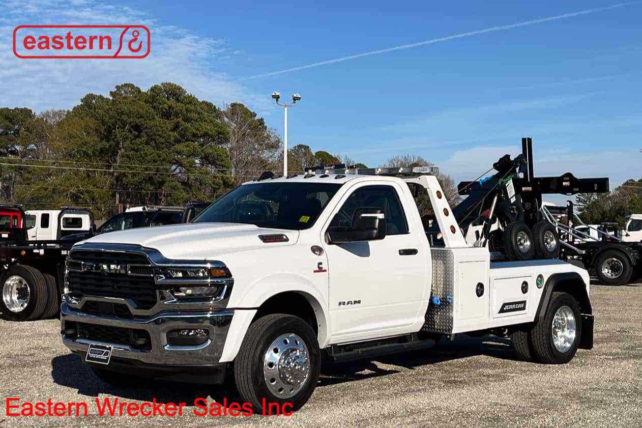 2025 Dodge Ram 5500 4x4 with Jerr-Dan MPL40 with Hydraulic Spades